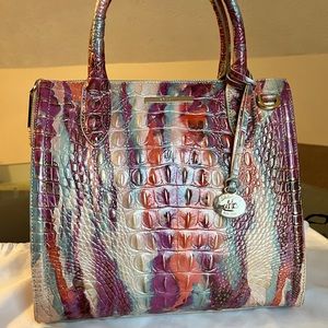 ✨Like NEW! Small Caroline Destiny Melbourne Leather✨